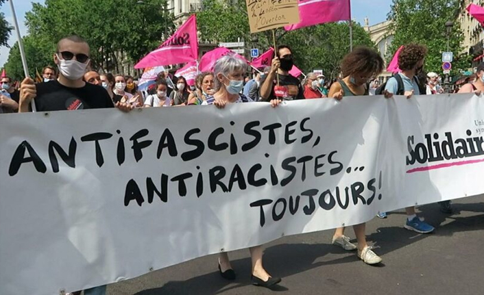 Fransa'da aşırı sağa karşı 'Özgürlük Yürüyüşü' düzenlendi