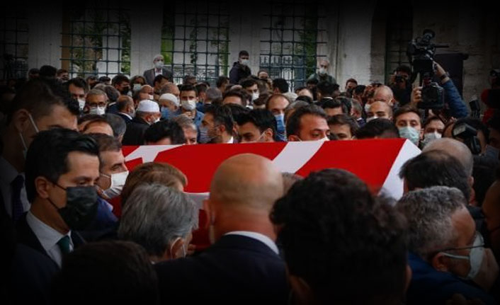Özdemir Bayraktar'ın cenazesinde sürpriz isim!