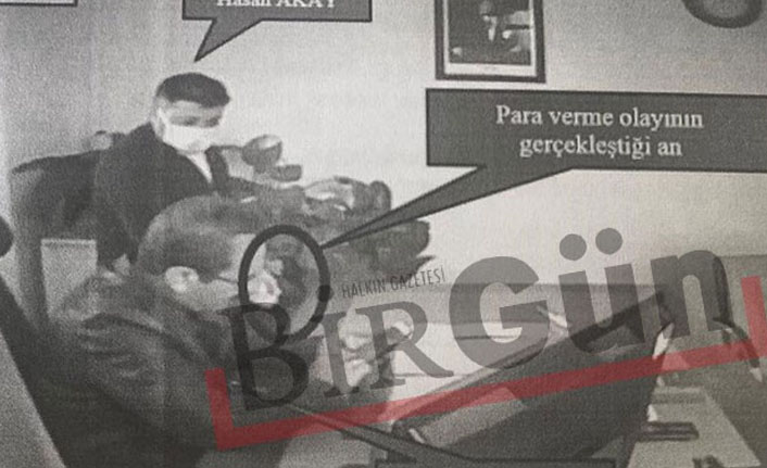 AKP'li vekilin oğlunun memura rüşvet verirken çekilen görüntüleri ortaya çıktı!
