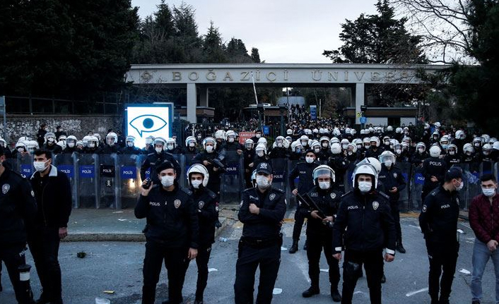 Boğaziçi Üniversitesi protestolarında gözaltına alınan 14 öğrencinin hapsi isteniyor