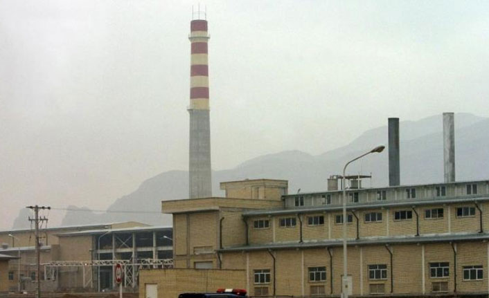 İran'da nükleer santral yakınlarında patlama