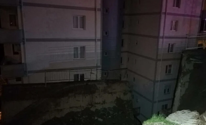 İzmir'de korkutan olay! 88 daire boşaltıldı