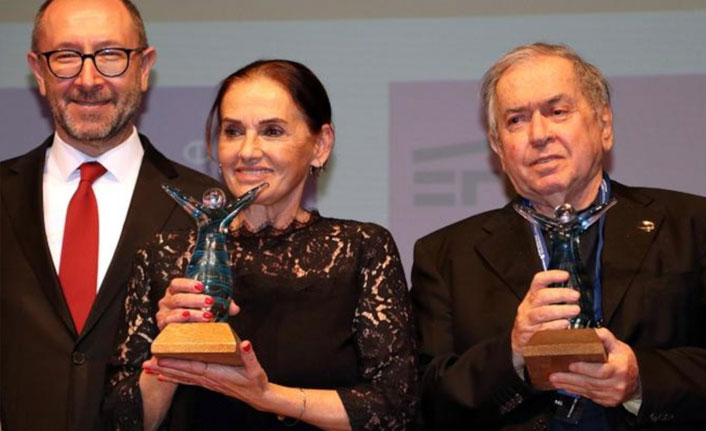 Nur Sürer, Sinema Onur Ödülü'nü Ali İsmail Korkmaz'a adadı