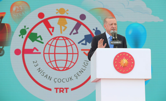 Erdoğan'dan çocuklara: Yetki sahibi olduğunuzda kirlenmeyin