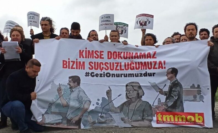 Gezi Davası'nda tutuklananlar için Silivri Cezaevi önünde eylem