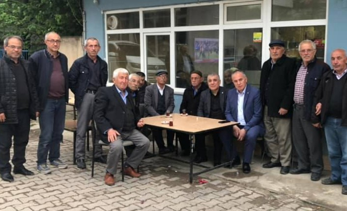 CHP'li Ramis Topal, köy ziyaretlerinde vatandaşları dinledi
