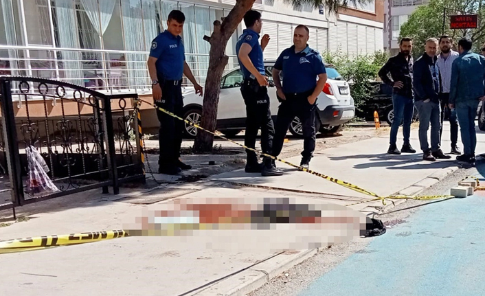 İzmir'de cani koca 'kıskançlık' nedeniyle 61 yaşındaki karısını vahşice öldürdü