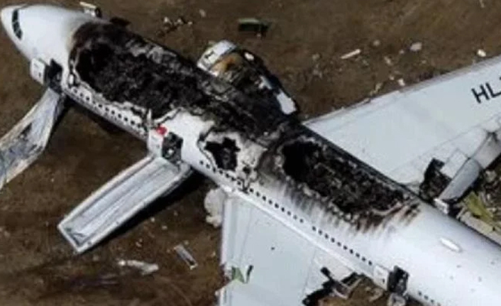 Kamerun'da küçük yolcu uçağı düştü