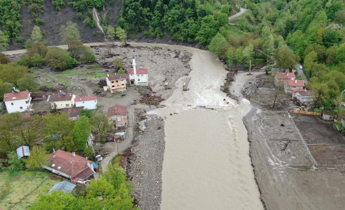 Kastamonu'da sel felaketi: Köylere ulaşım sağlanamıyor