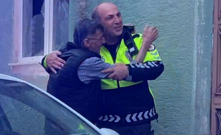 Kaza yapan alkollü sürücü trafik polisine sarılıp bayramlaştı