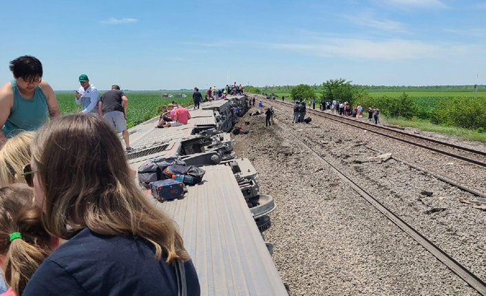 ABD’de korkunç kaza: Tren raydan çıktı