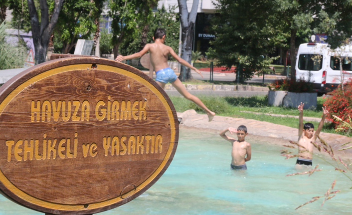 Antalya'da çocukların sus havuzunda tehlikeli serinliği