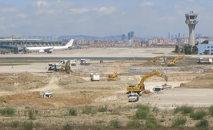 Atatürk Havalimanı yıkımı hızla devam ediyor
