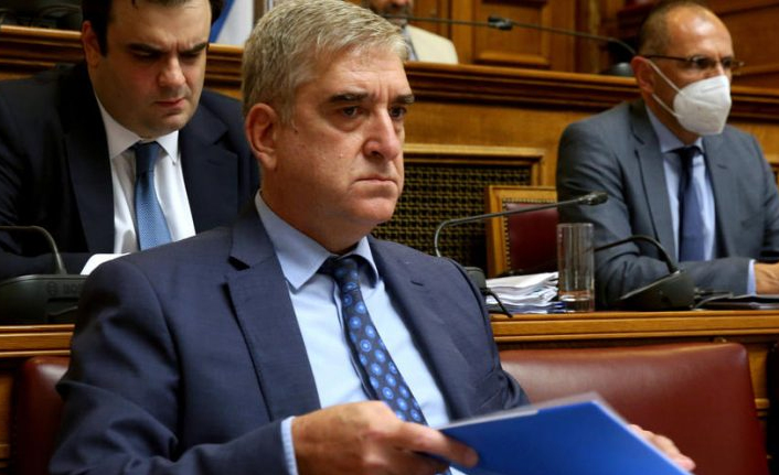 Yunanistan'da 'telekulak' krizi: İstihbarat şefi istifa etti