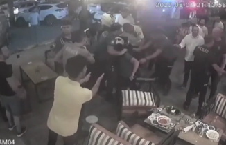 Oğlu kafeye alınmayan polis dehşet saçtı: Kafe sahibini darp edip ters kelepçeledi